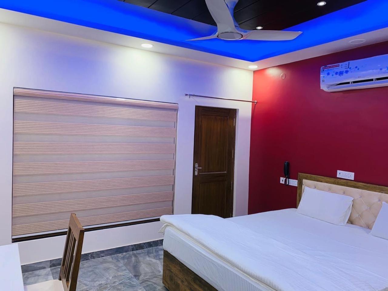 The Swiss Residency Hotel Greater Noida Ngoại thất bức ảnh